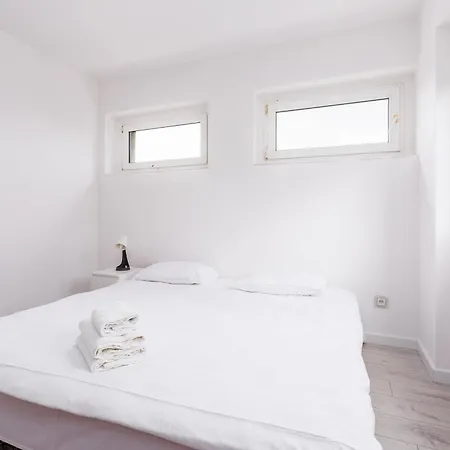 Sea View By Bookinghost Appartement